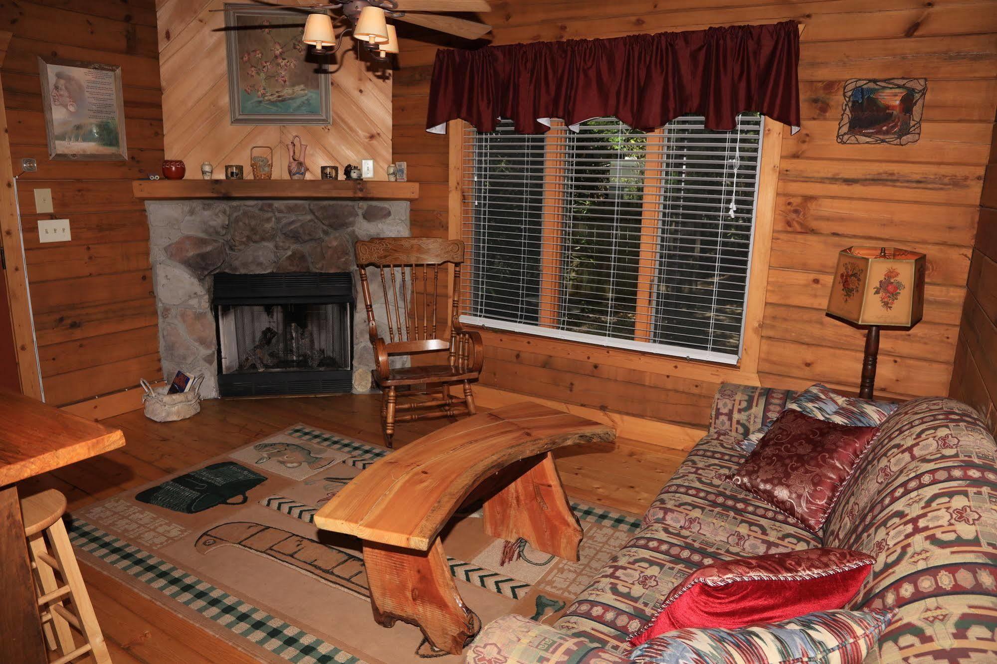 Linville Falls Campground, Rv Park, And Cabins Exterior foto